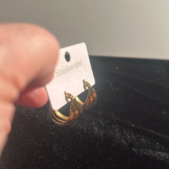 Stainless Steel Three-Ring Hoop Earrings for Women Gold Plated Circle Earring - Picture 2 of 8